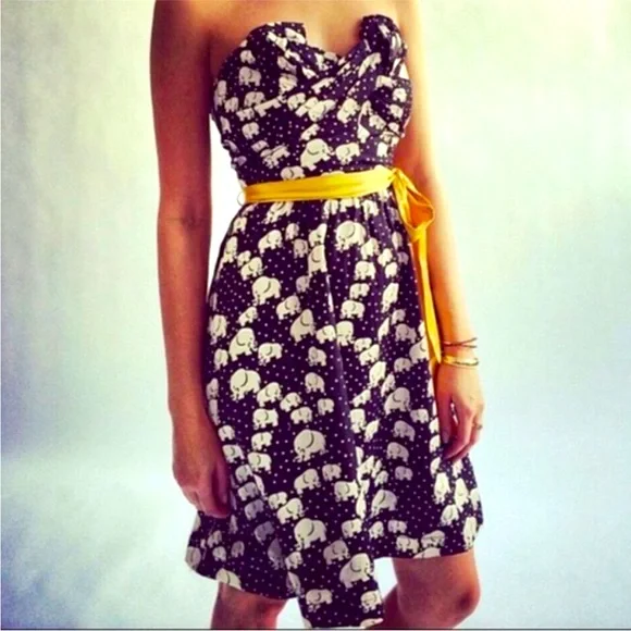 Anthropologie Circ-A-Line elephant strapless dress Black & White No Belt Size 8 - Picture 1 of 8